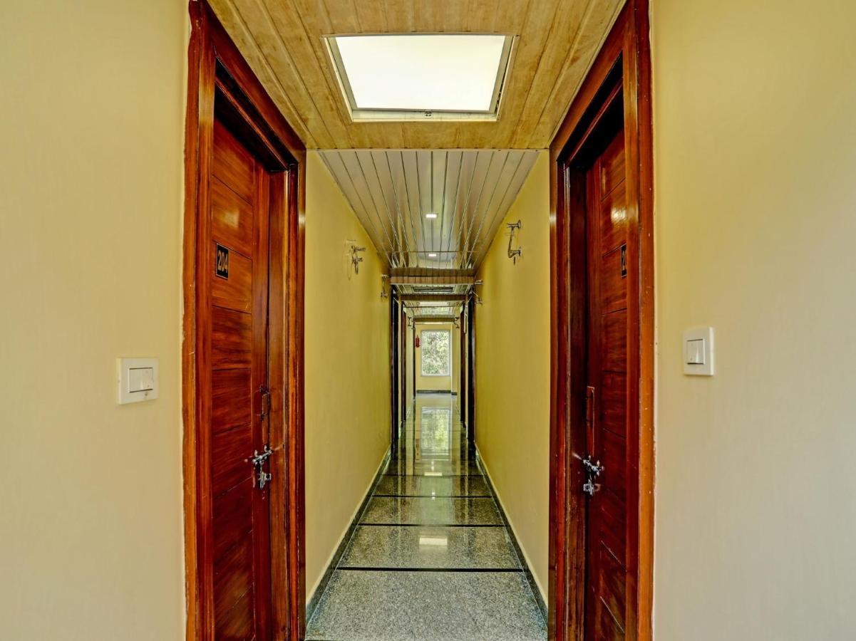 מוסורי Hotel Woods View מראה חיצוני תמונה